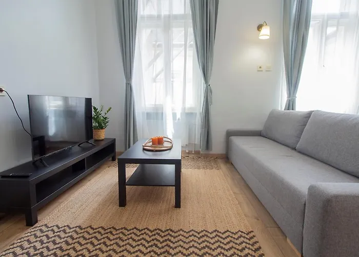 Isabella With Ac Appartement